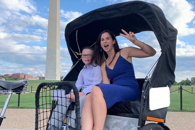 Pedicab Sightseeing Tour on the National Mall - The White House starts the ride with useful perspective