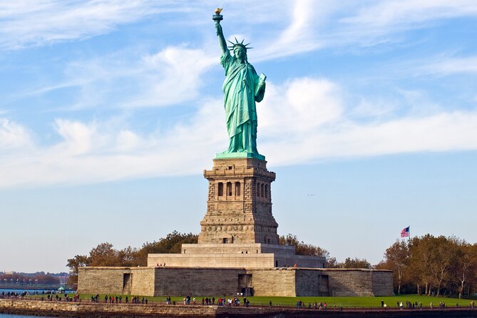 Premium Small Group New York 2-Day Tour From Washington D.C - The four-hour New York Fortune Tour
