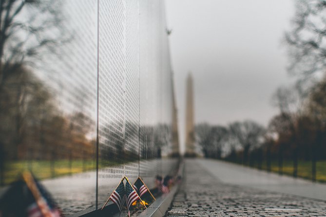 Presidential DC: Capitol Hill + DC Bus Tour, US Capitol Entry - World War II Memorial and the Mall’s open-air history