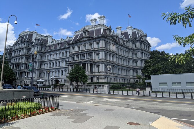 Presidents' Residences Walking Tour: Lafayette Sq + Foggy Bottom - Presidential stories that are not usually on the main route