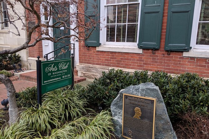 Presidents' Residences Walking Tour: Lafayette Sq + Foggy Bottom - The Kennedy funeral route and a quieter moment