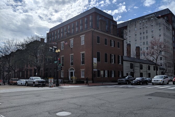 Presidents' Residences Walking Tour: Lafayette Sq + Foggy Bottom - What the walking is really like