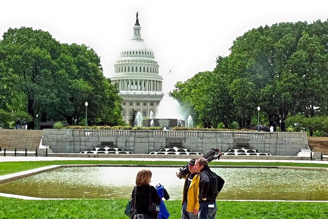 Private Customized Washington DC City Tour by Van - The Lincoln Memorial: the strongest opening stop