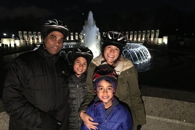 Private DC Monuments at Night Bike Tour - Lincoln Memorial: the evening’s major stop
