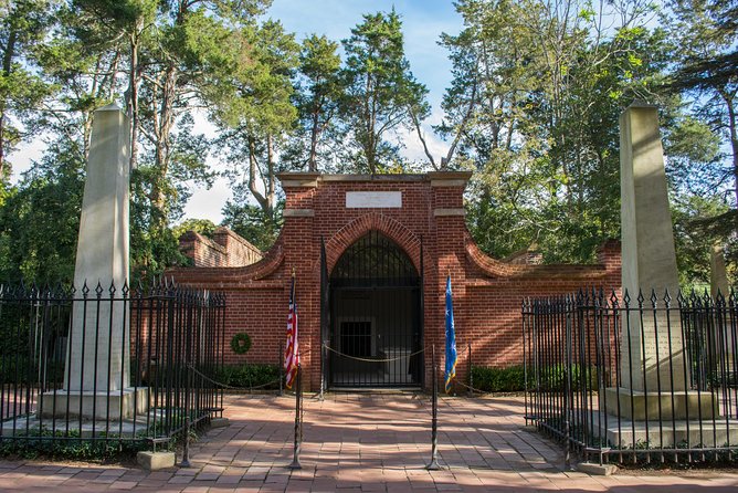 Private Mt. Vernon/Arlington Cemetery Tour for up to 10 Guests - Arlington Cemetery and the Changing of the Guard
