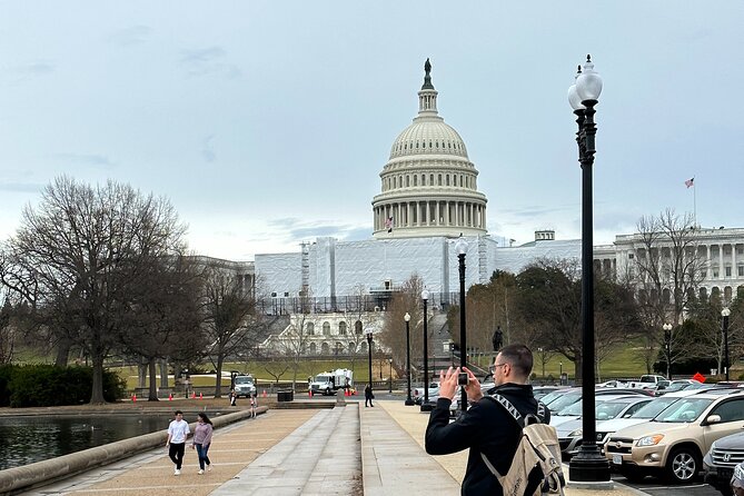 Private Tour of Washington DC - The National Mall memorials, from World War II to Jefferson