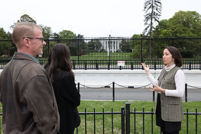 Private Tour of Washington DC (English/Portuguese) - Isabella’s style and the language question