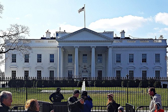 Private Washington DC/Arlington Cemetery Tour for up to 10 Guests - Marine Corps Memorial and Lincoln Memorial