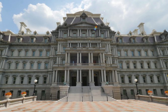 Private Washington DC Full Day Tour for up to 10 Guests - Crossing to the Marine Corps War Memorial