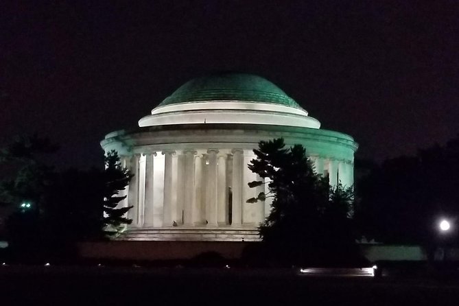Private Washington DC Night Tour with Stops at 6 Top Sites - Why Washington at night works so well