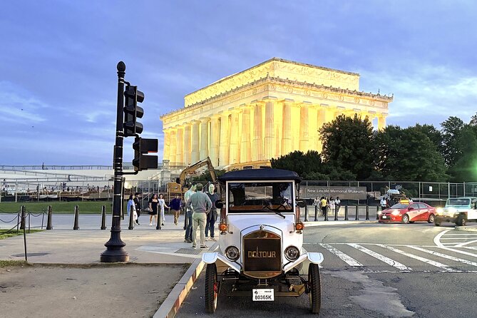 Public or Private DC Moonlight Tour by E-Cart or Vintage Car - The route also reaches major memorials and museums