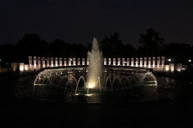 Semi-Private Evening Tour of Washington D.C. - Who should book this evening tour?