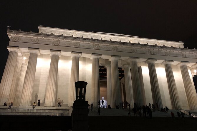 Semi-Private Evening Tour of Washington D.C. - The small vehicle and guide style