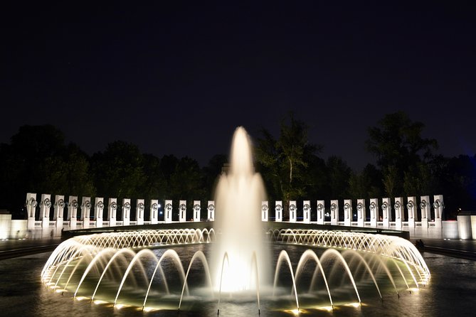 Small Group National Mall Night Tour with 10 Top Attractions - Jefferson Memorial and the Tidal Basin
