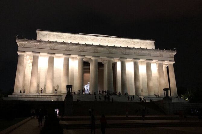 Small Group Washington DC Night Tour - Korean War Veterans Memorial and the Marine Corps Memorial