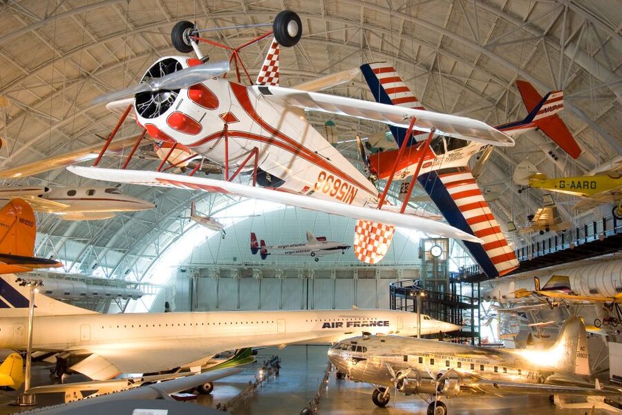 Smithsonian Air & Space Museum Guided Tour 8ppl Max - The Spirit of St. Louis and the age of long-distance flight