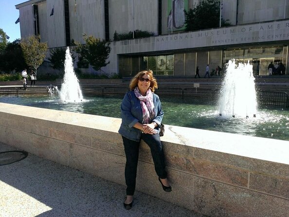 Smithsonian Museum of American History Semi-Private 8ppl Max - Why a guide helps inside this enormous museum