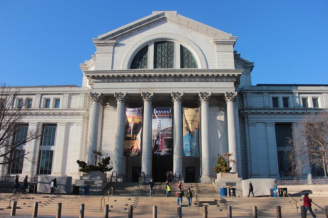 Smithsonian Natural History + American History - Exclusive Tour - The break between museums