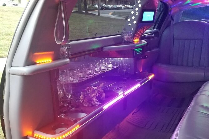 Stretch Limo Private Day & Night Custom Tours of Washington DC - Daylight or monuments after dark