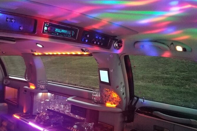 Stretch Limo Private Day & Night Custom Tours of Washington DC - What the limo adds to the sightseeing
