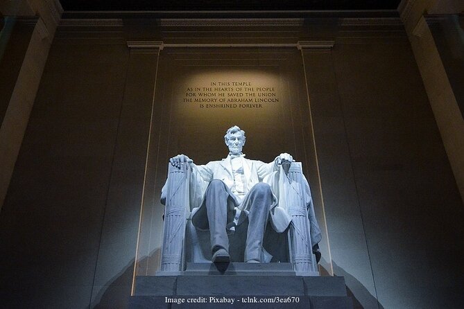 The National Mall Private 2.5-hour Evening Tour in Washington DC - The National Mall at night