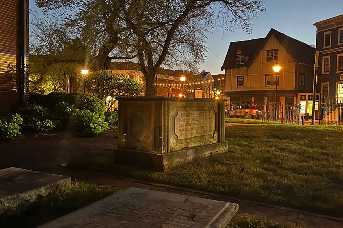 The Original Walking Ghost Tour by Annapolis Ghost Tours - Ghost stories work best when the history comes first