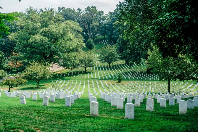 US Capitol Entry plus City Bus Tour & Arlington Cemetery Walk - Starting Near the Supreme Court at 8:00 a.m.