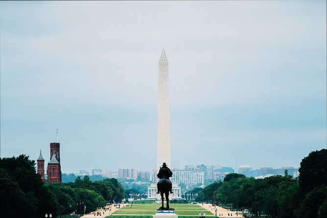 VIP Best of DC with US Capitol + National Archives Reserved Entry - Key things to know before booking