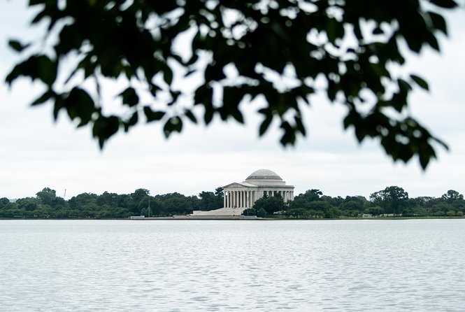 VIP Best of DC with US Capitol + National Archives Reserved Entry - Winter changes to Pentagon City