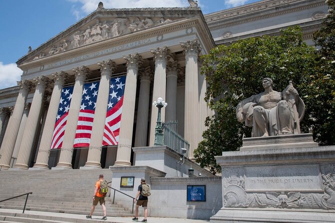 VIP National Archives Skip-The-Line Guided Tour 6 ppl Max - Key points to know