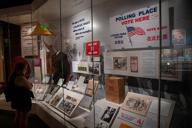 VIP National Archives Skip-The-Line Guided Tour 6 ppl Max - Why the National Archives deserves a guided visit