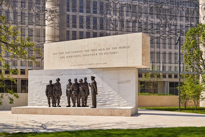 VIP Private Tour of Washington DC - Modern presidential memorials and the Potomac view