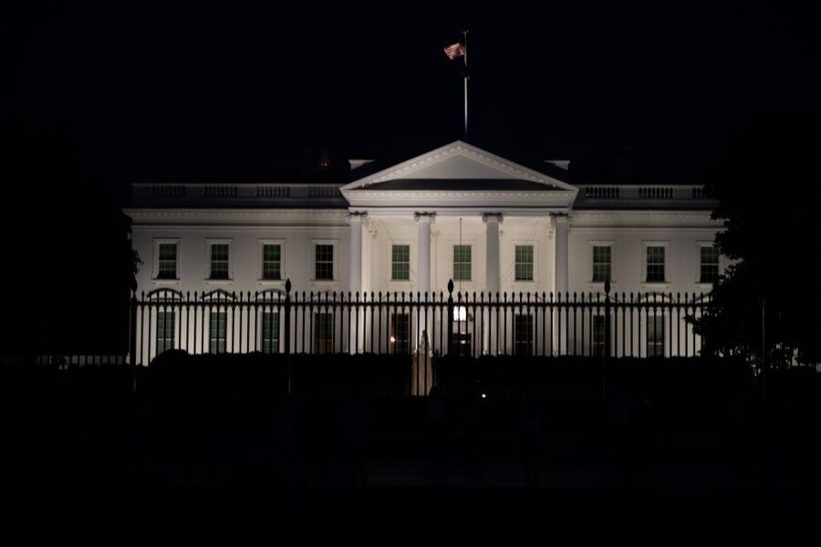 Washington D.C.: Dark Nights in D.C. Ghost Tour - Ending near the White House