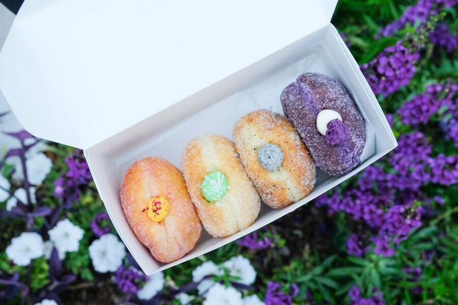Washington, D.C.: Guided Delicious Donut Tour with Tastings - What the guide adds to the $70 price