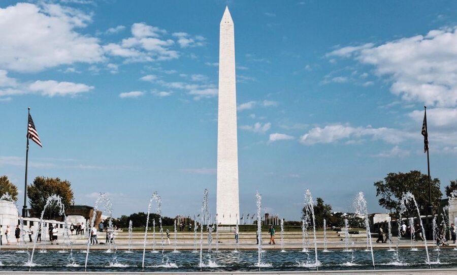 Washington, D.C: National Mall Tour with Monument Ticket - Guides who keep the pace lively
