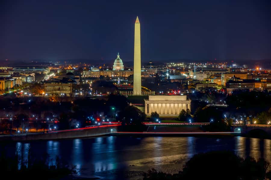 Washington D.C.: The Ghosts of Washington D.C. Walking Tour - Starting at the Supreme Court after dark