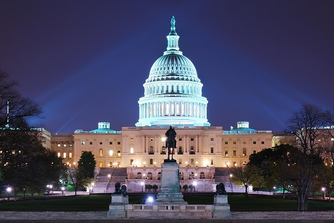 Washington DC After Dark Night-Time Sightseeing Wonder Tour - The guide is the biggest variable