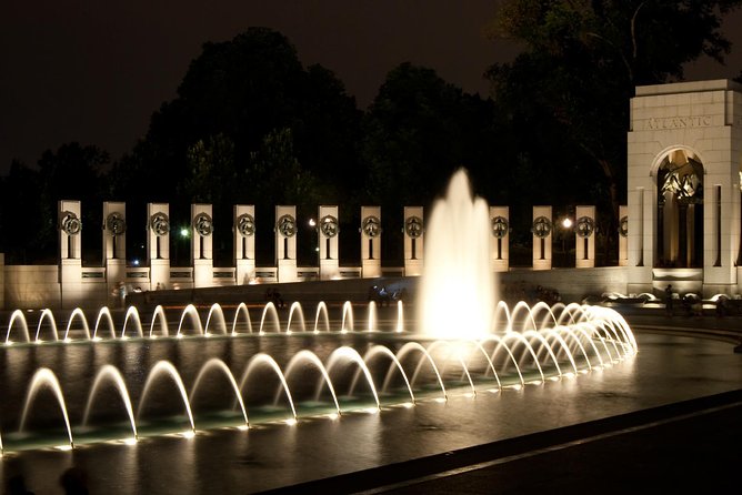 Washington DC After Dark Night-Time Sightseeing Wonder Tour - The Capitol: a strong opening view