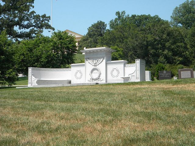 Washington DC: Arlington Nat. Cemetery Ticket & Tram Tour - The Coast Guard Memorial and Other Passing Points
