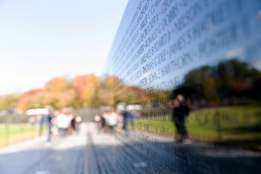 Washington DC: Bus Tour to the Highlights of the Capital - Martin Luther King Jr. Memorial and the story of civil rights