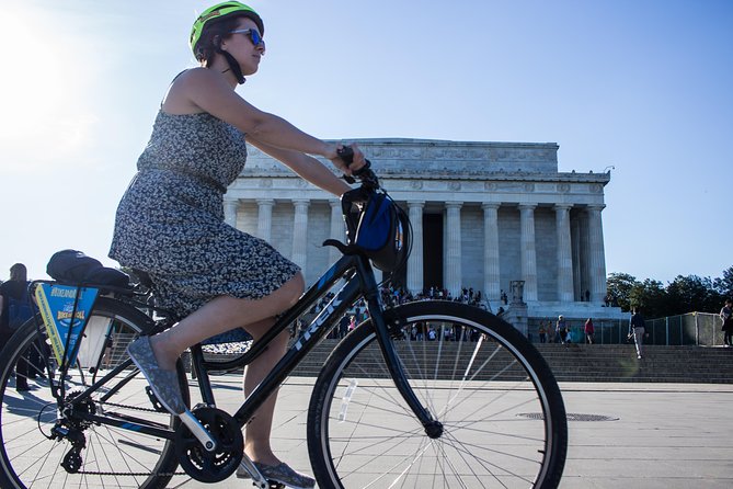 Washington DC Capital Sites Bike Tour - The FBI Headquarters and the return ride