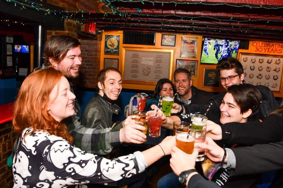 Washington DC: Ghosts Boos and Booze Haunted Pub Crawl - Four pubs, each with a different role