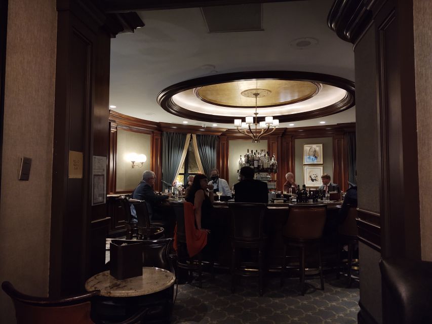 Washington DC: Ghosts Boos and Booze Haunted Pub Crawl - Round Robin and the ghost of Ulysses S. Grant
