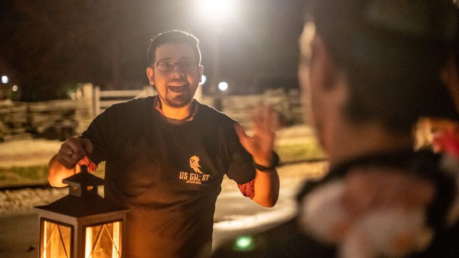 Washington DC: Ghosts Boos and Booze Haunted Pub Crawl - A rooftop bar near the White House