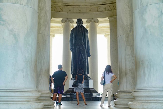 Washington DC in One Day: Guided Sightseeing Tour - The National Mall memorials, one short walk at a time