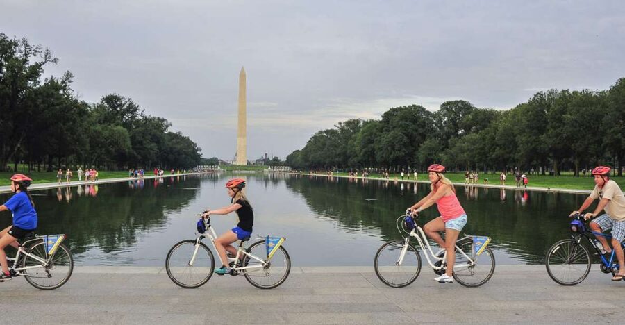 Washington DC: Monuments and Memorials Bike Tour - Lincoln Memorial and the western end of the Mall