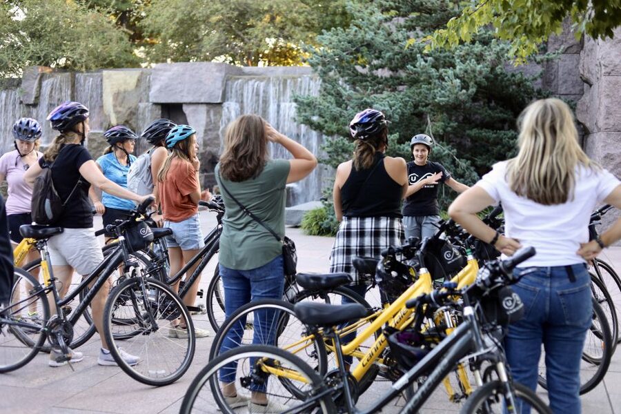 Washington DC: Monuments and Memorials Bike Tour - World War II Memorial