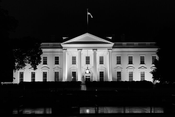 Washington DC Monuments and Memorials Night Tour - A Small Van Makes a Big Difference