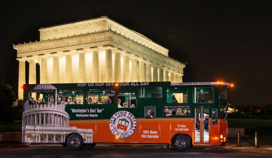 Washington DC: Monuments by Moonlight Nighttime Trolley Tour - Key points to know before booking