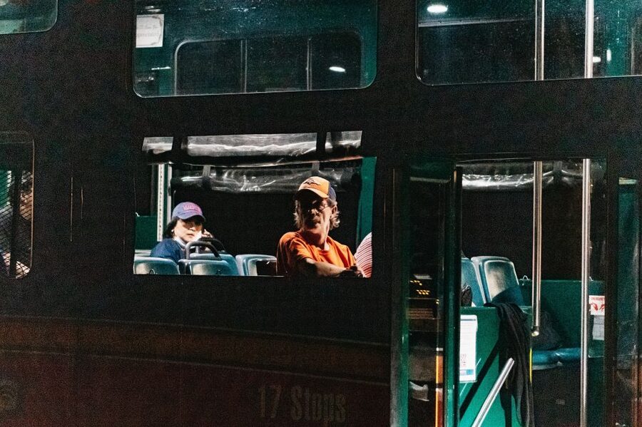 Washington DC: Monuments by Moonlight Nighttime Trolley Tour - Small tactics that improve the evening